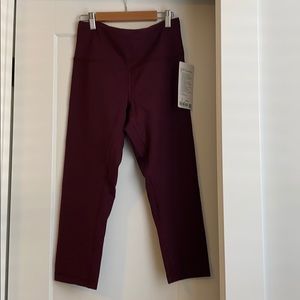 Lululemon Wunder Under 21” Crop